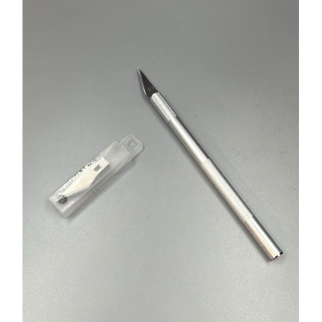 Макетный нож Deli для точных и аккуратных работ